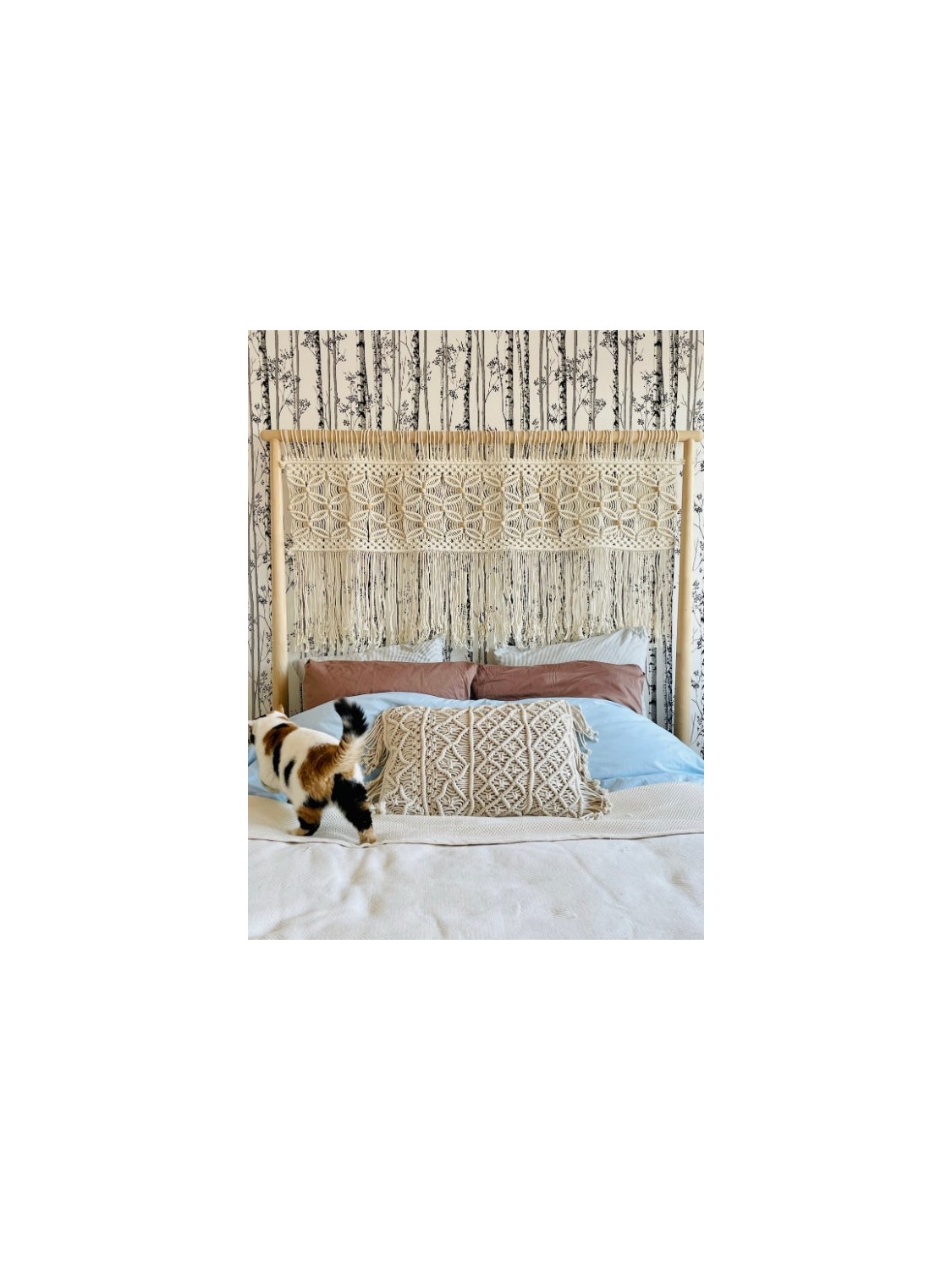 Macrame headboard for bedframe